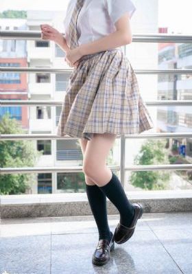 善良娇妻让老头发泄_DVD高清完整版