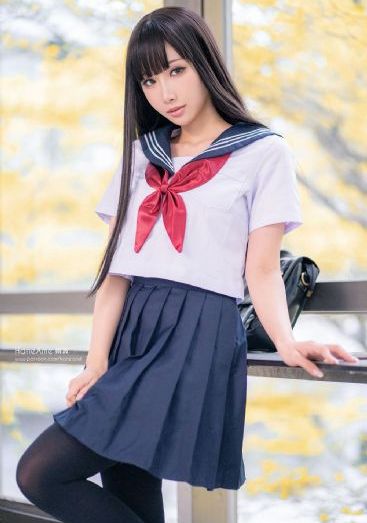 调教放荡丝袜美腿老师的导演是谁_DVD完整在线观看