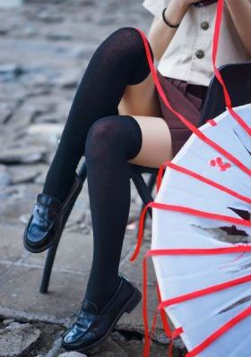 手伸进裙摆揉h兄妹文_BD韩语神马在线观看